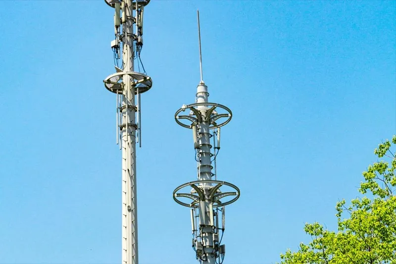 Telekomunikačná a základňová stanica